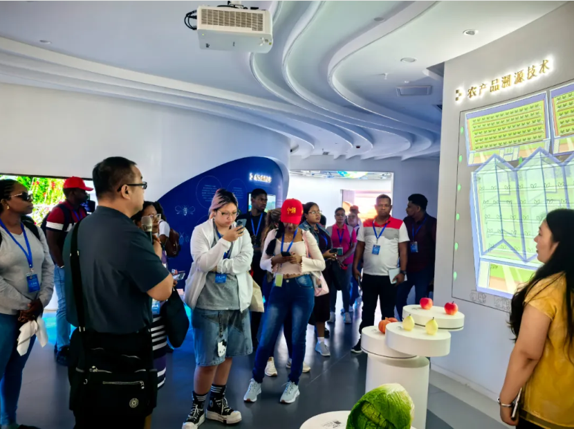 跨越大洋的农业对话|圭亚那研修班莅临云飞科技参观交流